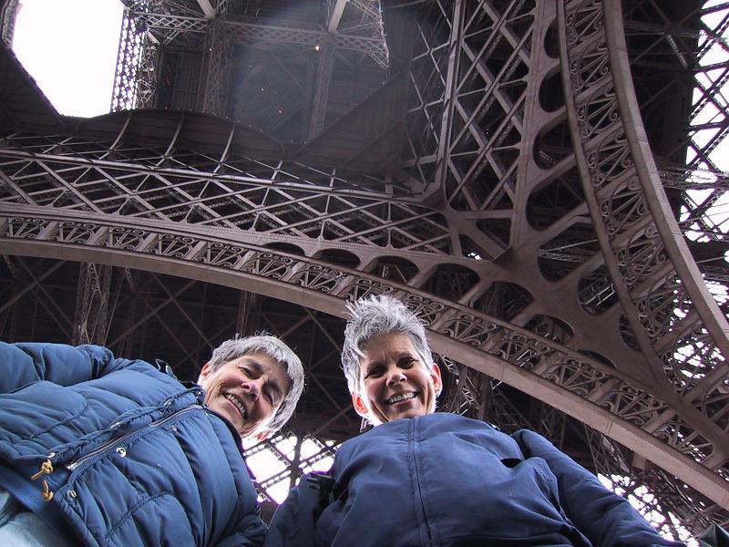 001 Lorrie Connie At Eiffel Tower